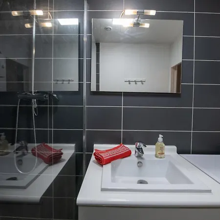 Apartment Le Vauban - Close To Downtown Parc Tete D 'or *