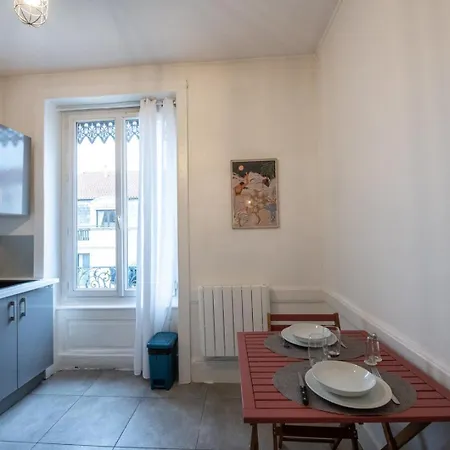 Le Vauban - Close To Downtown Parc Tete D 'or *